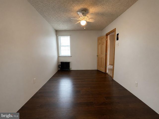 2034 S 3RD ST, Philadelphia, PA 19148