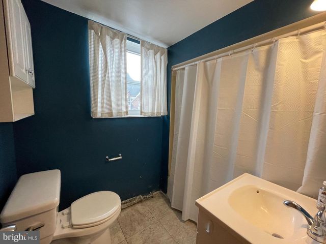 2034 S 3RD ST, Philadelphia, PA 19148