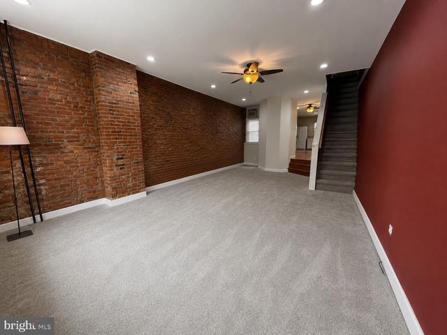 2034 S 3RD ST, Philadelphia, PA 19148