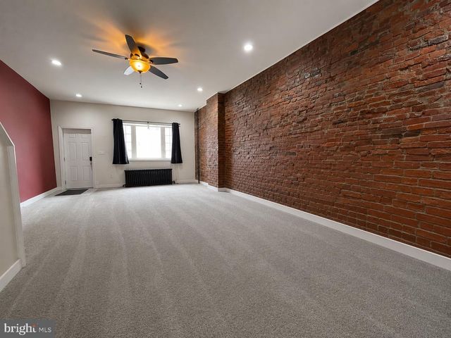 2034 S 3RD ST, Philadelphia, PA 19148