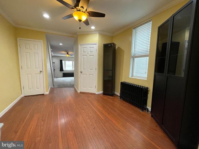 2034 S 3RD ST, Philadelphia, PA 19148