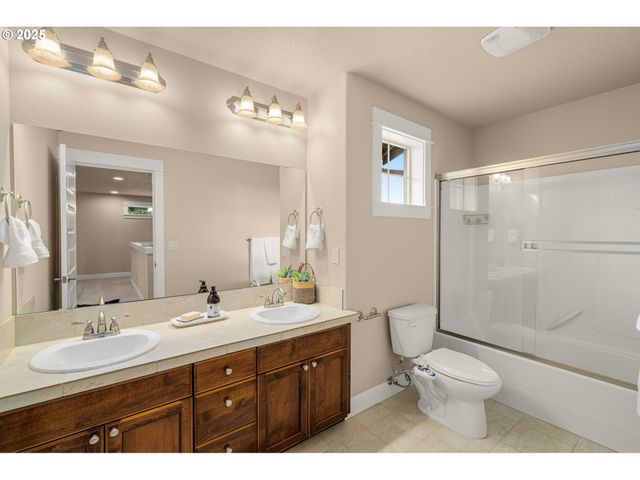 312 Se 13TH Pl, Canby, OR 97013