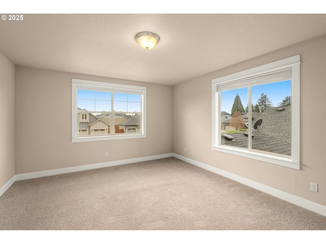 312 Se 13TH Pl, Canby, OR 97013