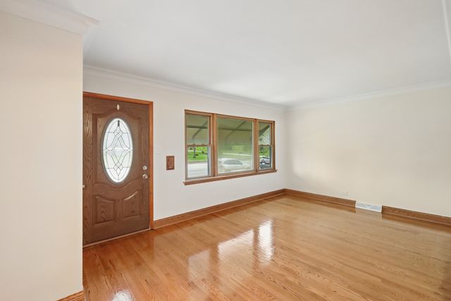 3708 S Central Avenue, Cicero, IL 60804