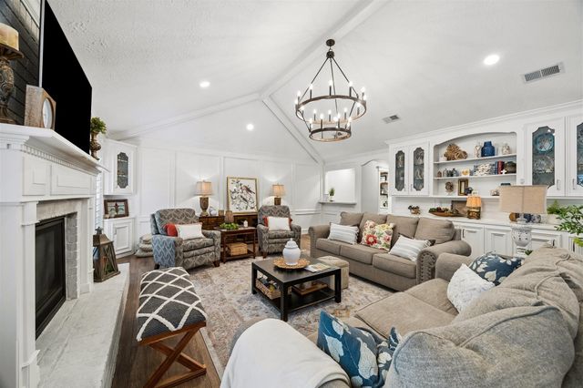 2507 Golden Pond Drive, Kingwood, TX 77345