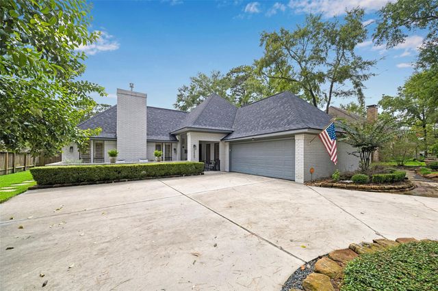 2507 Golden Pond Drive, Kingwood, TX 77345
