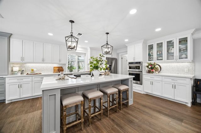 2507 Golden Pond Drive, Kingwood, TX 77345