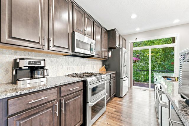 6943 Archer Trail, Inver Grove Heights, MN 55077