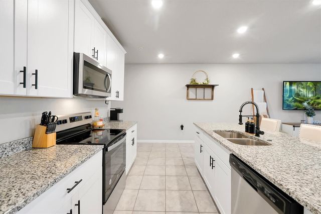 1027 ROBIN HOLLY STREET, Ocoee, FL 34761