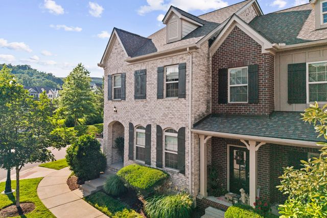 1636 Shadow Green Dr, Franklin, TN 37064