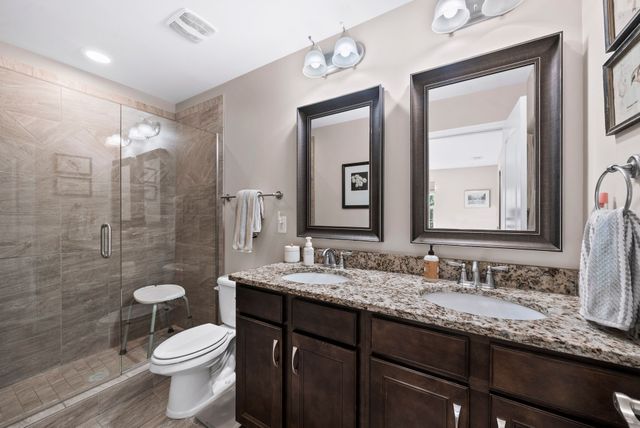 1636 Shadow Green Dr, Franklin, TN 37064
