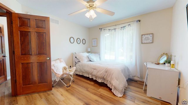 3404 SE 39th TER, Topeka, KS 66609