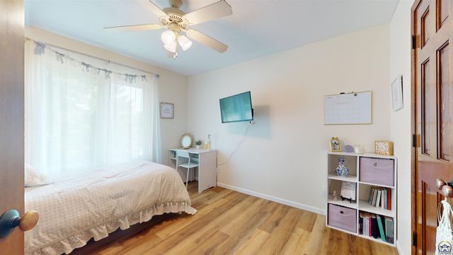 3404 SE 39th TER, Topeka, KS 66609