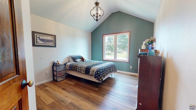 3404 SE 39th TER, Topeka, KS 66609