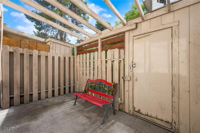 4770 Topaz Street 7, Las Vegas, NV 89121