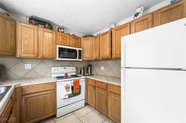 4770 Topaz Street 7, Las Vegas, NV 89121