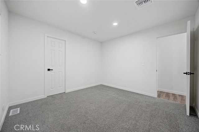 335 Hickorywood Lane, Bakersfield, CA 93308