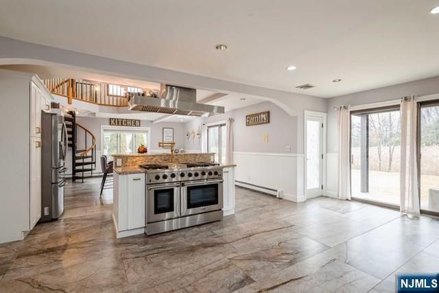 15 Fox Run, North Caldwell, NJ 07006