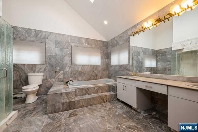 15 Fox Run, North Caldwell, NJ 07006