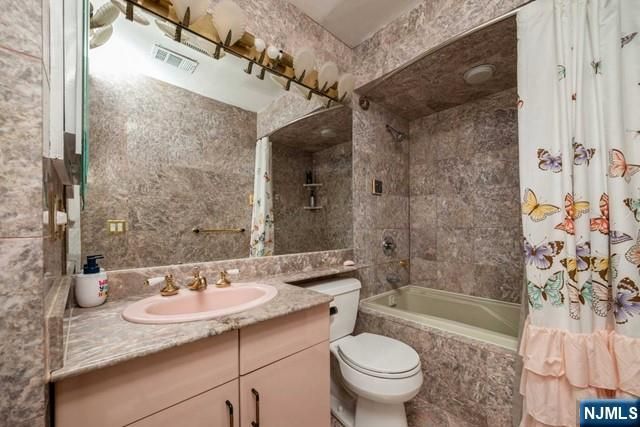 15 Fox Run, North Caldwell, NJ 07006