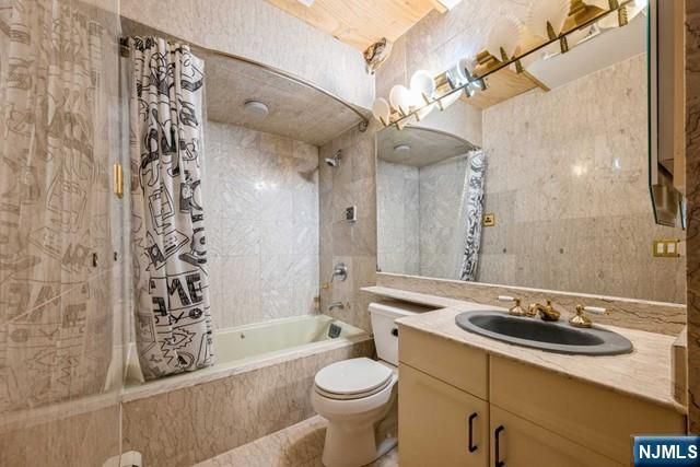 15 Fox Run, North Caldwell, NJ 07006