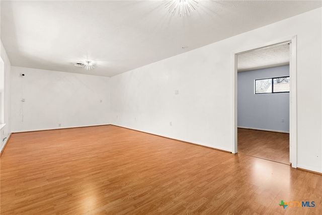 204 Oak Street, Copperas Cove, TX 76522