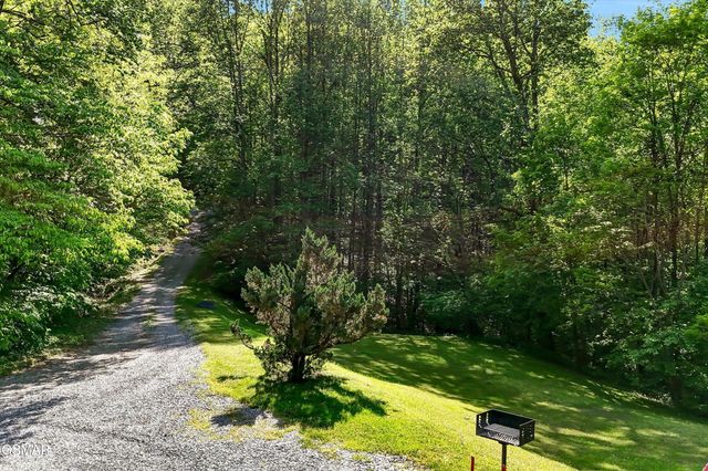 30 Wolf Way, Sevierville, TN 37862