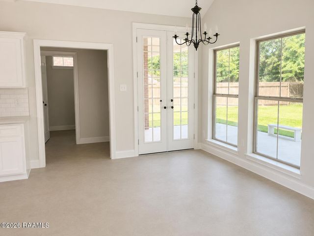 104 Woodlake Lane, Lafayette, LA 70508