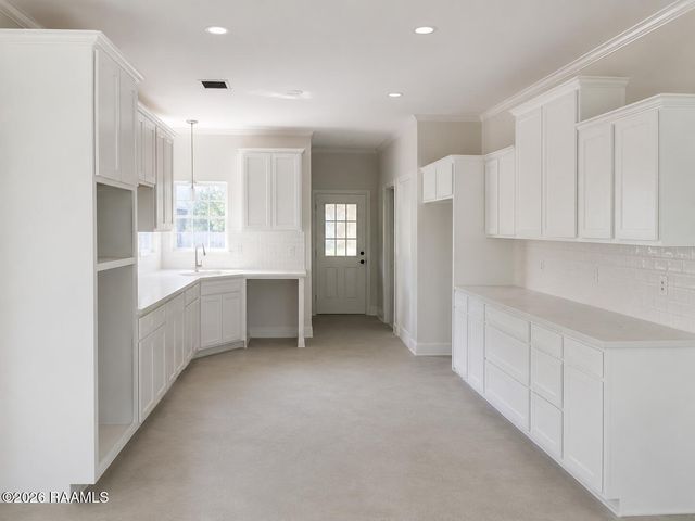 104 Woodlake Lane, Lafayette, LA 70508