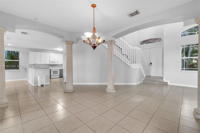 6425 SW 164th Ave, Miami, FL 33193