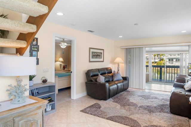 4949 N Highway A1a 196, Fort Pierce, FL 34949
