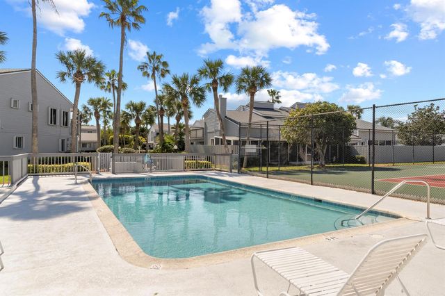 4949 N Highway A1a 196, Fort Pierce, FL 34949