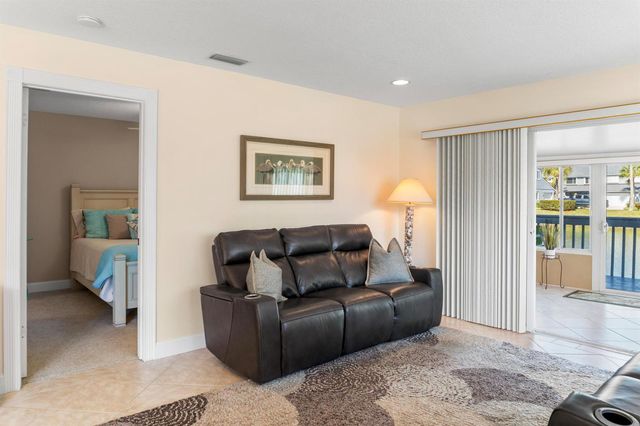 4949 N Highway A1a 196, Fort Pierce, FL 34949