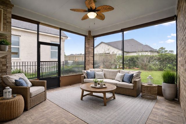 104 Camden Hills Drive, Montgomery, TX 77356