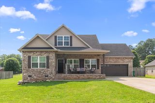 1020 Corey Dr, Lewisburg, TN 37091