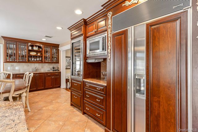 110 Thornwood Road, Massapequa Park, NY 11762