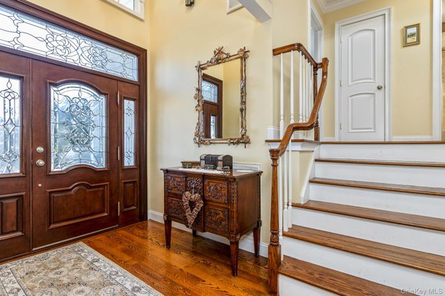 110 Thornwood Road, Massapequa Park, NY 11762