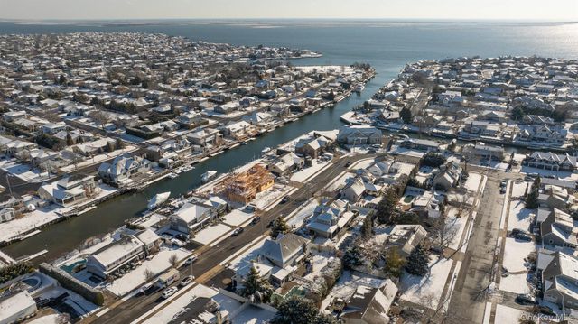 110 Thornwood Road, Massapequa Park, NY 11762