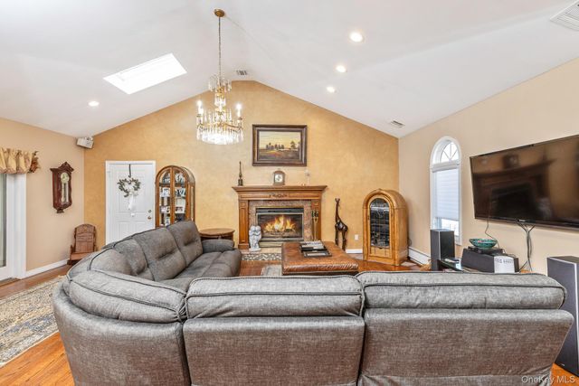 110 Thornwood Road, Massapequa Park, NY 11762