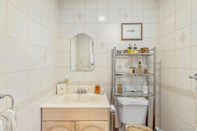 110 Thornwood Road, Massapequa Park, NY 11762