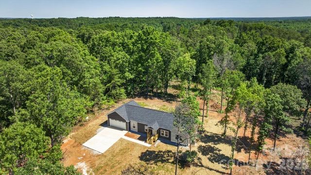 159 Evenfall Lane, Columbus, NC 28722