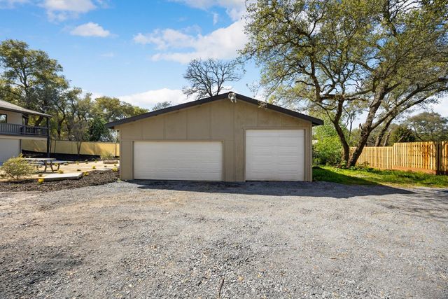 6085 Cavitt Stallman Rd, Granite Bay, CA 95746