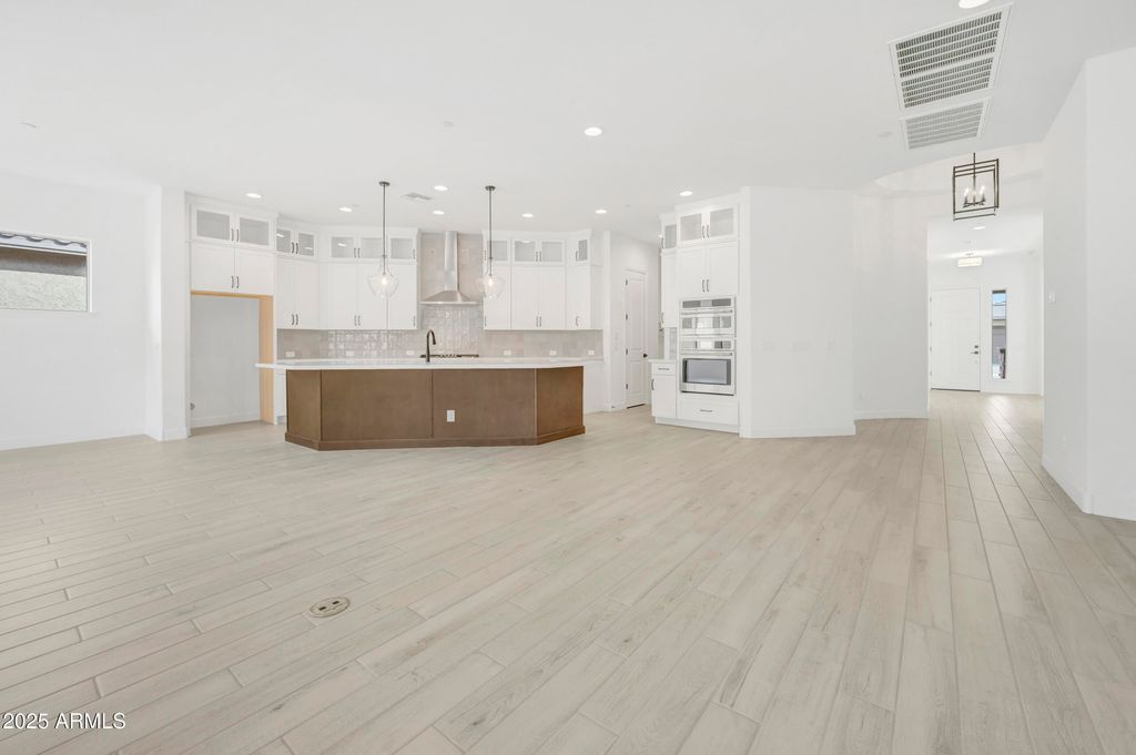 32450 N 134TH Lane, Peoria, AZ 85383 — photo 4
