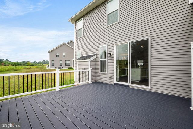 49 TAMARACK CIR, Norristown, PA 19403