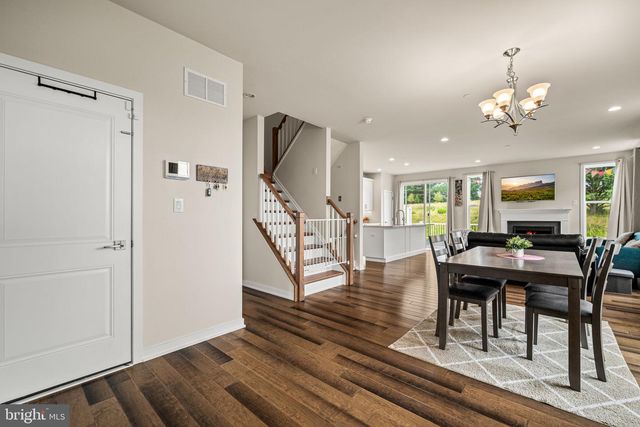 49 TAMARACK CIR, Norristown, PA 19403