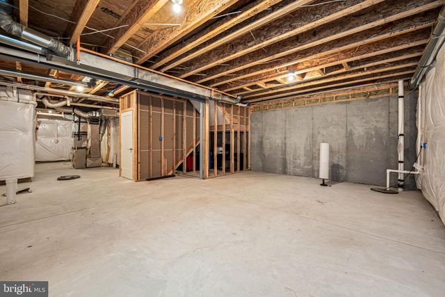 49 TAMARACK CIR, Norristown, PA 19403