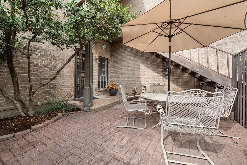 10423 High Hollows Drive 114, Dallas, TX 75230