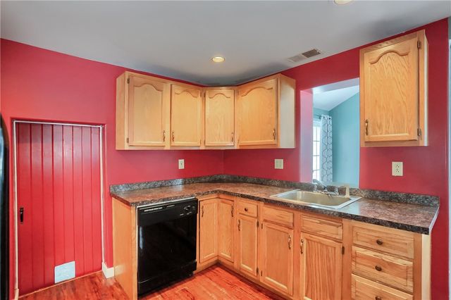 9 13th St, Bessemer, PA 16112