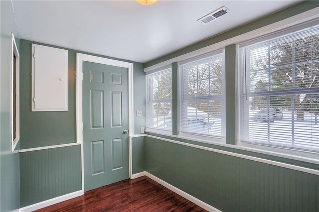 9 13th St, Bessemer, PA 16112