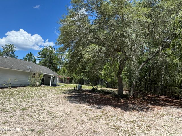 1134 CORAL FARMS Road, Florahome, FL 32140